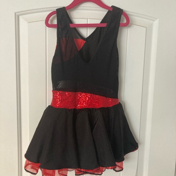 Girls dance costume - Picture 2 of 3